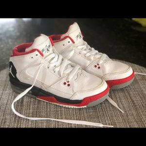 Boys Jordan Flight Origin Shoes size 4.5.